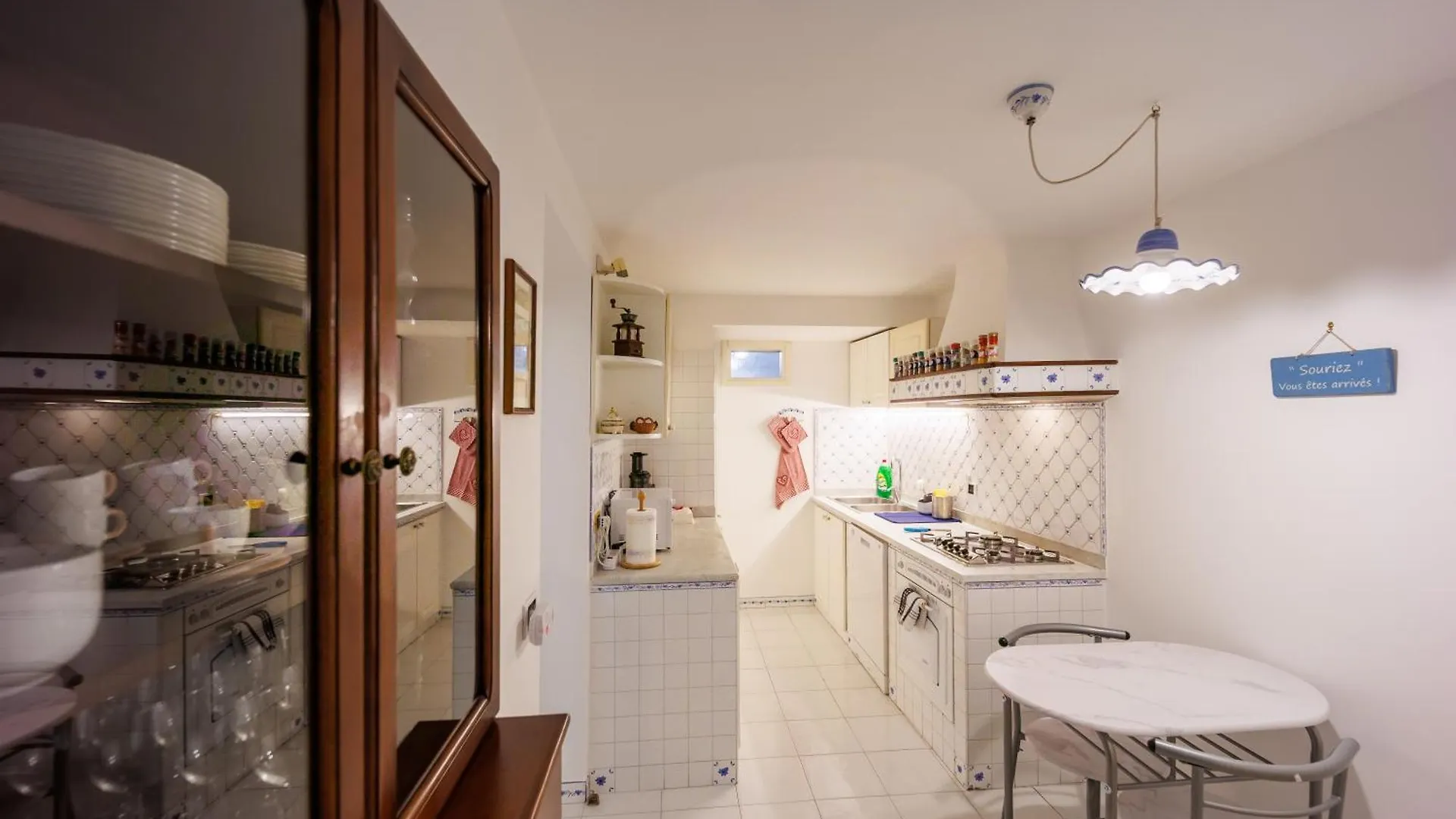 Riviera House 2 Apartment Sea View Group And Family By Housein那不勒斯