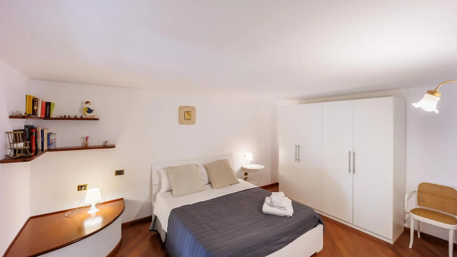 Riviera House 2 Apartment Sea View Group And Family By HouseinNapels